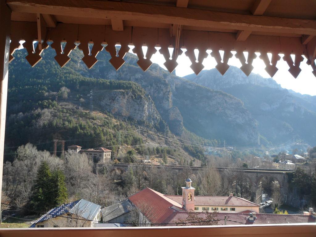 Chambres D'Hotes Casa Sylvana Saint-Dalmas-de-Tende Екстер'єр фото